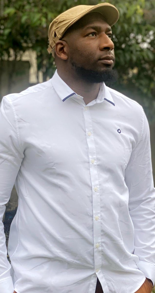 EditionNo's tweet photo. Découvrez l’œuvre de notre jeune auteur Hadama Traoré, il nous partage ses idées et ses concepts sur ce qu’il appelle «l’éveil social » il apporte un œil nouveau pour ceux qui ont une image négative de la banlieue souvent stigmatisée par les médias sur fond de désinformation. https://t.co/sMB3OxQZhF