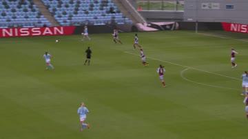 Another one for @ManCityWomen!

@JillScottJS8 heads home 👏

#BarclaysFAWSL