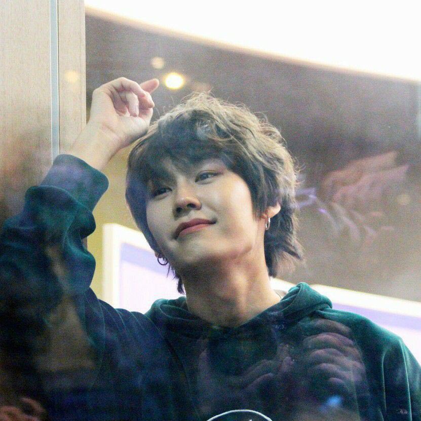 1_is_7's tweet photo. 내새끼팔뚝어떡할거야ㅠ이거 https://t.co/D6M7eLawZs