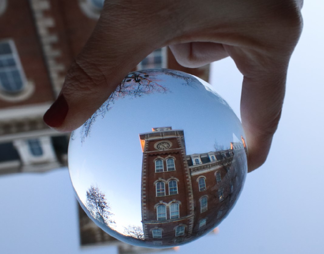 arkansasalumni's tweet photo. "What you see depends not only on what you look at, but also on where you look from."  A little bit of perspective for #AViewFromCampus this week.  🐗  #ArkansasAlumni #uark 

📷 from @bumperscollege https://t.co/BsNgOnowY1
