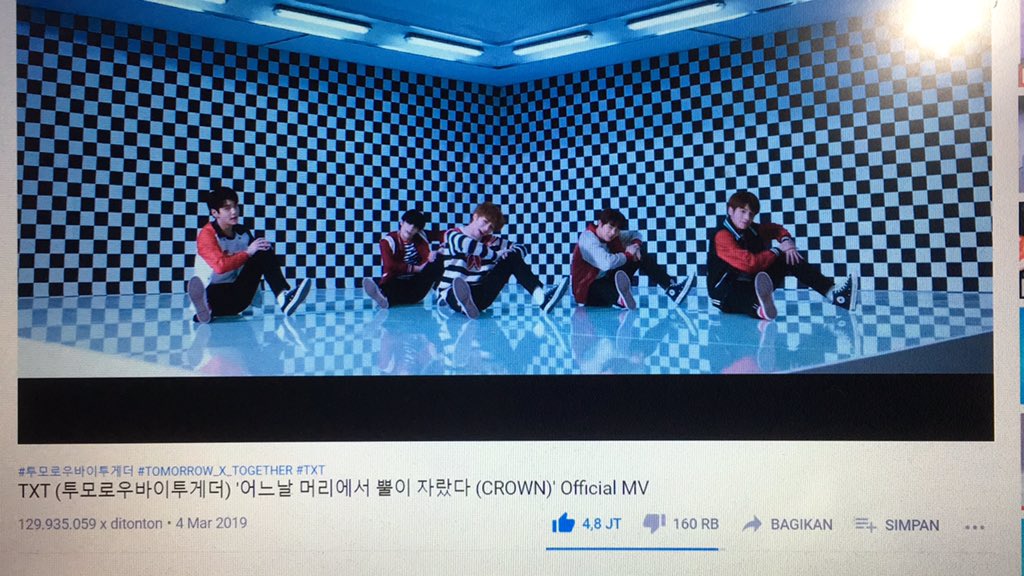 indcharlotte's tweet photo. @TXTfanbaseina @moa_forum @TXT_members @TXT_bighit #CrownTo137M https://t.co/xwnT2zZ8gt