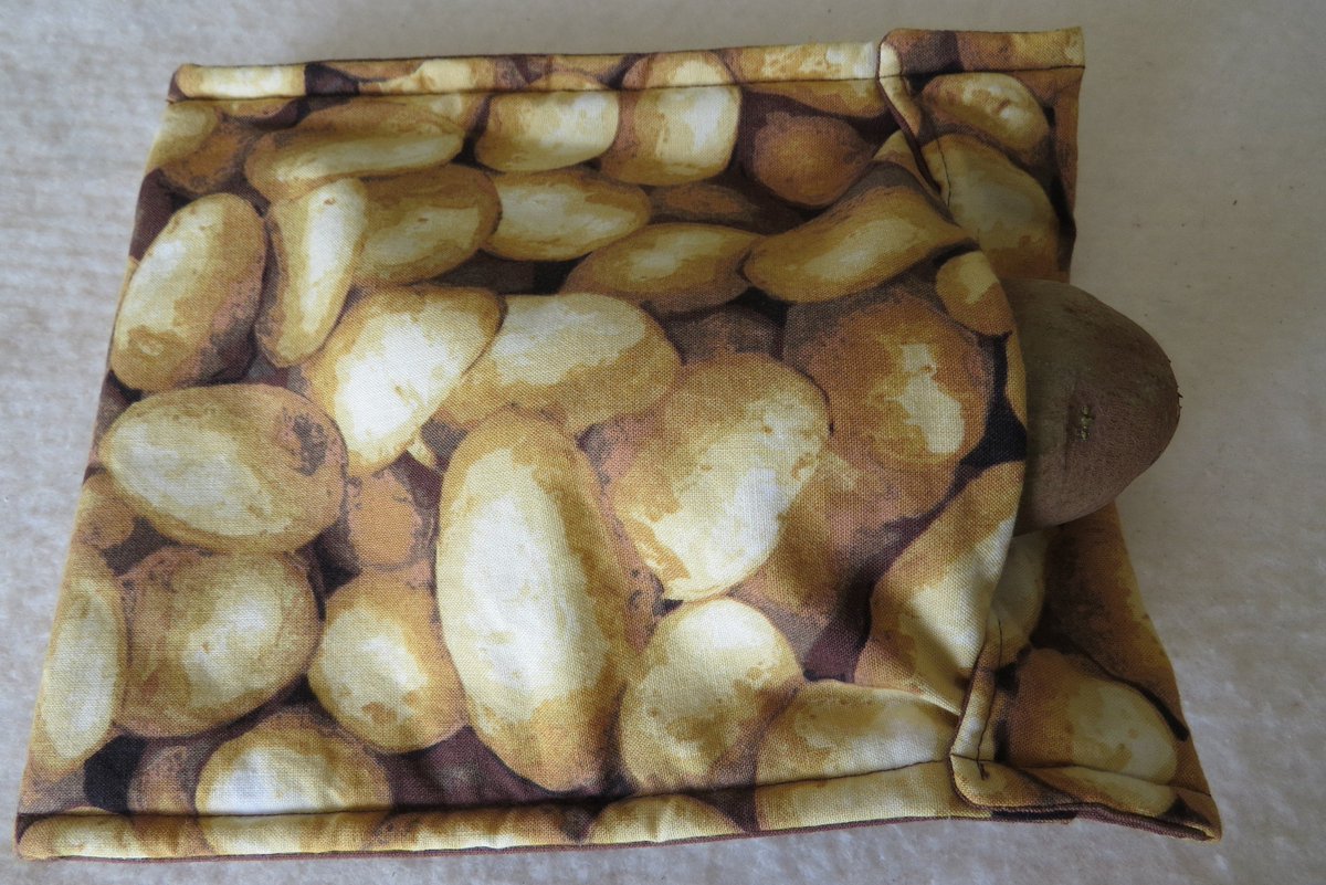 chestnutcrochet's tweet image. Sharing for Crystal Willis on Etsy

Really love this, from the Etsy shop Crystalscraftycorner. etsy.me/2LT1mOJ #etsy #potatobags #cookingbags #reusablecookingbag #kitchenutensils #kitchentools #housewares #kitchendecor #ecofriendly #foodwarmer