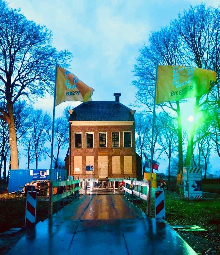 Bresser zoekt VOORMANNEN. Meer informatie 👉🏻 bresser.nu/vacature/1/Vac… 
#vacature #nieuwebaan #funderingsverbetering #funderingsherstel #bouw #verplaatsingen