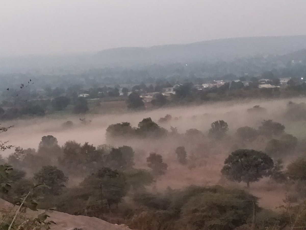 AKASHVYAS_007's tweet image. @CollectorArvali @DdoArvalli @AmruteshA @mayankpatelGAS1 @CMOGuj @IASGujarat @pkumarias મોડાસા તાલુકા ના દાવલી ગામે માઈન્સ (પથ્થર કોરી ) ના લીધે ખુબ પ્રદૂષણ તેમજ બ્લાસ્ટિંગ ના લીધે ઘર તેમજ બોરવેલ  ને નુકશાન પહોંચે છે 
#savefarmar #savevillage 
#davali #modasa#arvalli