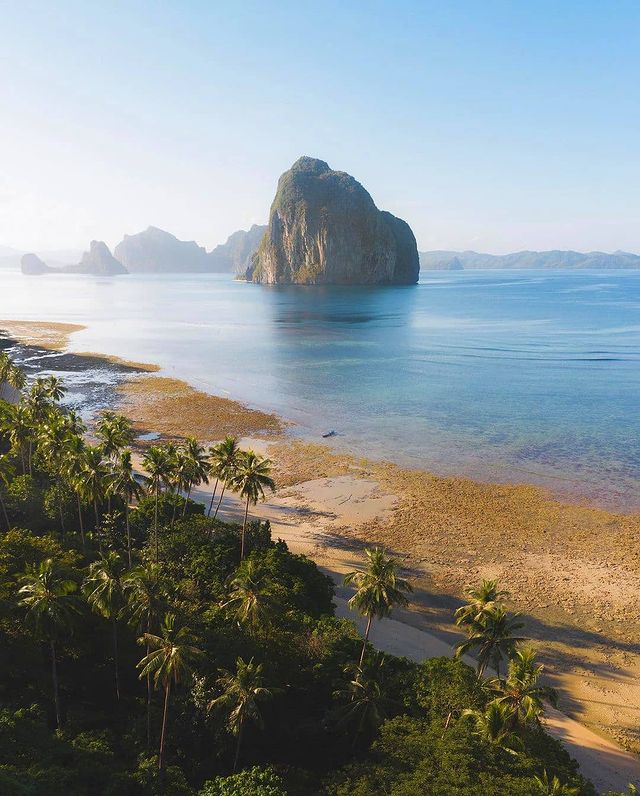 FlyToManila's tweet photo. 🤩 What's your favorite place in the Philippines🇵🇭?
😇 Ready when you are
📍 El Nido Palawan, Philippines

🖲 Book Now Visit 🌐 https://t.co/lBv0XTehd3

#Manilaflights #itsmorefuninthephilippines #gophilippines #Coron #KayanganLake #Philippines #Manila https://t.co/5zqZvXtxdl