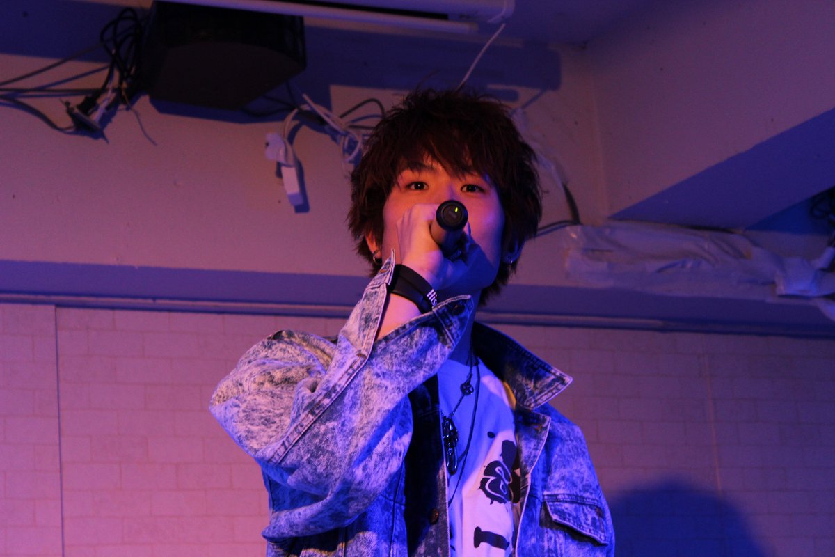 Sak24768051's tweet image. 2019.03.31(日)
TAKU×Hisash1 Happy whiteday
〜年度末はお忙しいですか？〜
＠池袋CANOPUS

Hisash1さん(@hss_1112)①

#Happywhiteday #池袋CANOPUS
#ライブ #LIVE
#Hisash1 #歌うたい
#一眼レフ
#ファインダー越しの私の世界ᅠ
#写真好きな人と繋がりたい
#被写体募集 #モデル募集