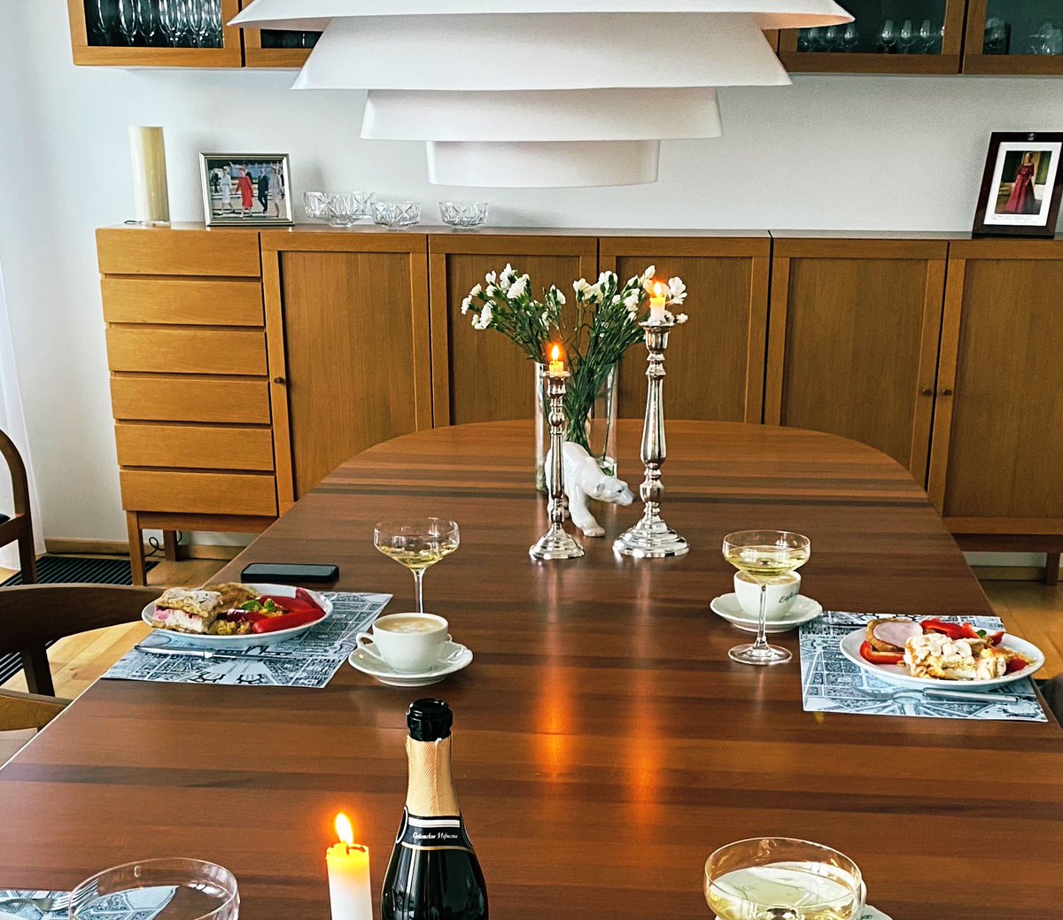 DKAMBinEstonia's tweet photo. Beautiful Tallinn... Best enjoyed with a walk and a hearty brunch! ๐ฉ๐ฐโค๏ธ๐ช๐ชโ๏ธโ๏ธ
#Tallinn #Estonia
#DanishQueenRoseGardenTallinn #Dannebrog800 #DK100EST #TOGETHER
#WeAreAllies
#WinterWonderland https://t.co/8s0mvoZ7KC