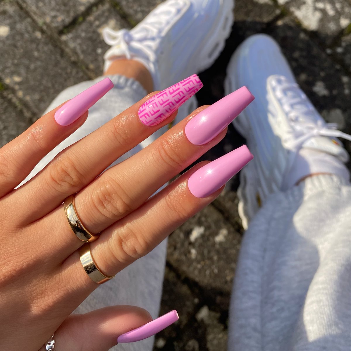 Laylawhit3_'s tweet photo. Support my small business for free by giving my Instagram a follow💕
https://t.co/MYbBV193w5 
Check out my website also if you love nails💅🏽✨
https://t.co/wPxrke2vvj

#pressonnails https://t.co/g5G01jU5DF