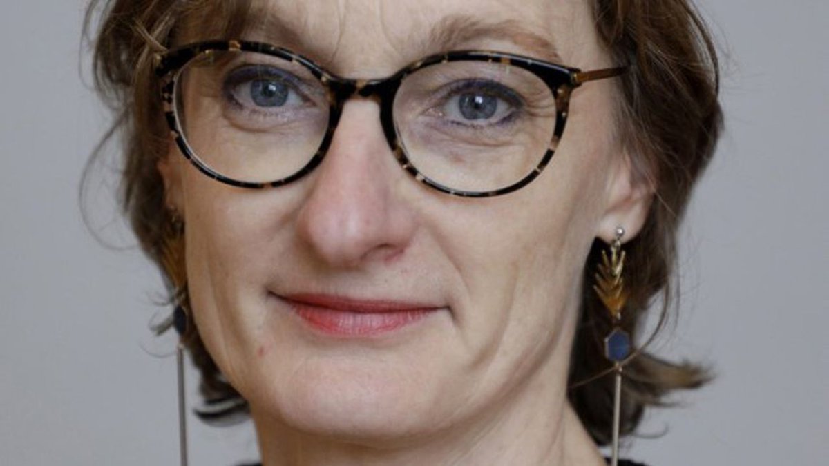 ParlonsRH's tweet photo. .@pole_emploi  propose depuis février 2020 des #formations en distanciel. Cette nouveauté a été un véritable succès ! 

 Audrey Pérocheau, directrice du développement des compétences, revient sur ce nouveau système 👉 https://t.co/faYizivrbU (@LesEchos) #FormPro https://t.co/dy9CTXw9FE
