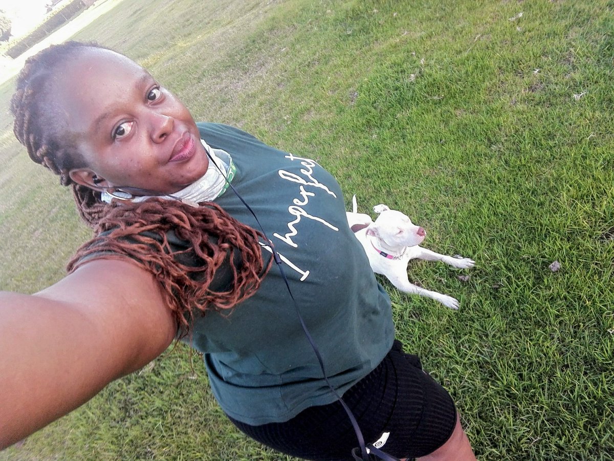 UdeMischa's tweet photo. Taking a study break. I'm Out and about with the kids, your Science Pups. Have a wonderful and blessed Sunday. 🌸❤🐩🐶🐕
#dogsoftwitter #dogs #phdchat  #pitbull #stempets #puppylove #sciencepups #dogsforstem https://t.co/8v1zo5vJbM