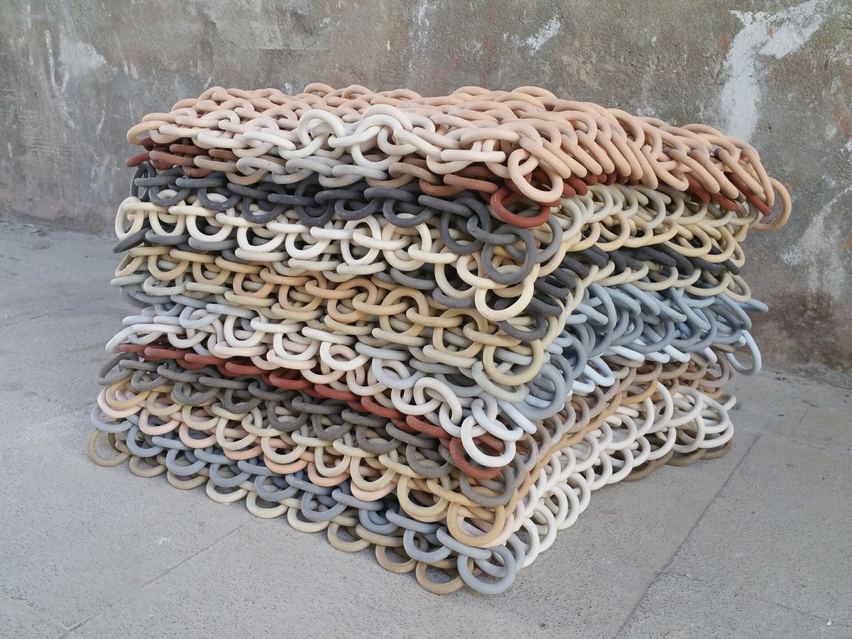 GalleriaBalmain's tweet photo. Let's talk about #sculpture! Today we're introducing ceramic artist @cecilkemperink and her unique chain creations.

Her website is full of mesmerising videos, an absolute must-see! https://t.co/EhtO5YG4Zf 

#Art #Ceramic #CeramicSculpture #SculptureLover #ArtGallery https://t.co/wSMVn2PEAG