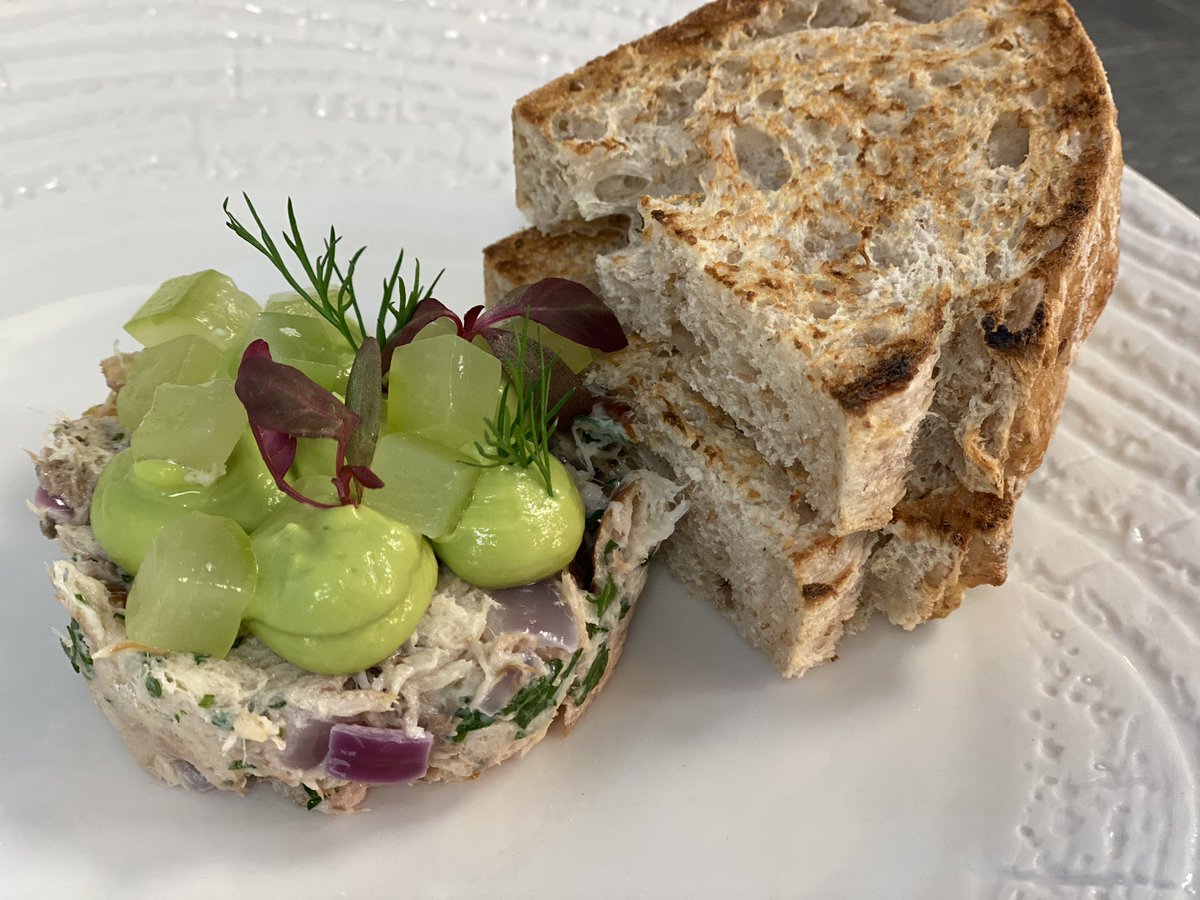 fishmorehall's tweet photo. Restaurant quality meals,inspired by our menus, prepared by our chefs,finished at home #DineOutAtHome #Shropshire #Ludlow https://t.co/Lc44igMapH