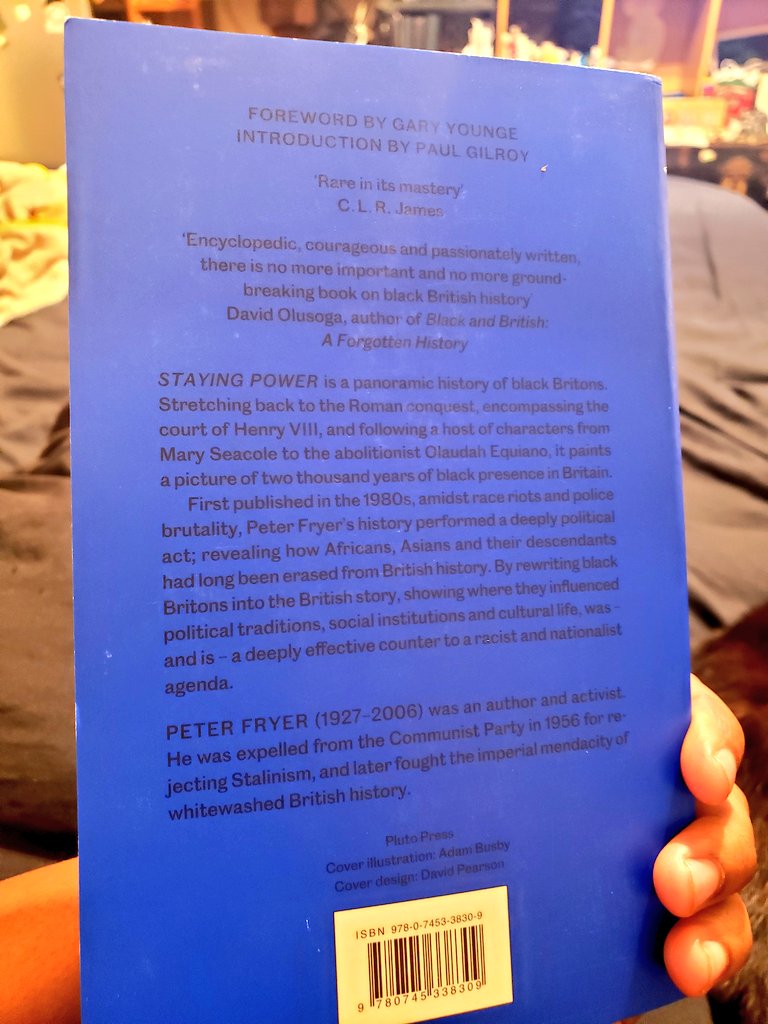 eshaknows's tweet photo. I decided to get back into reading but little did I know I would start during my jetlagged sessions at 2am lmao
ps I never can read only one book at a time..
#booklovers #stayingpower #peterfryer #invisiblequeen #stephanieemyers #althistory https://t.co/cHoj4MGkI4