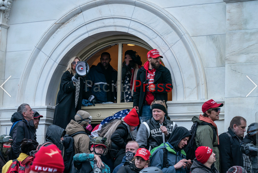  #CaveMan  #TheSheriff