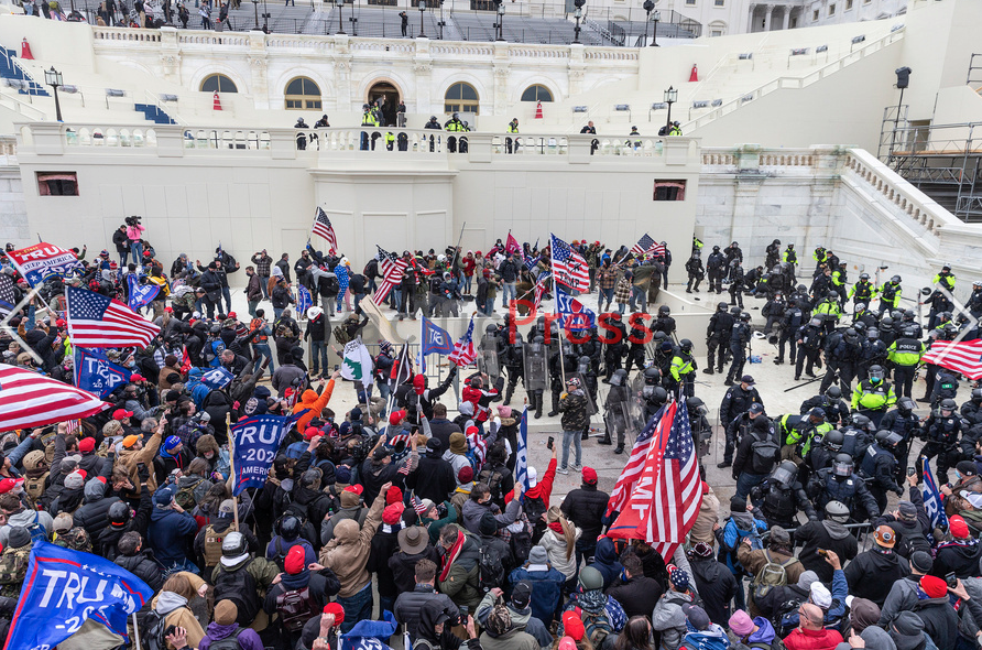  #PinkHatLady  #Bullhornlady