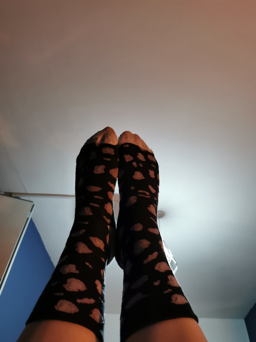 Lbcum1's tweet photo. More used socks for sale 😘 72 hour wear

#footfetish #smell #socks #feet #fetish #sale #72hourwear #kinky #kinkie #worshipfeet https://t.co/9sj5GpIDSt