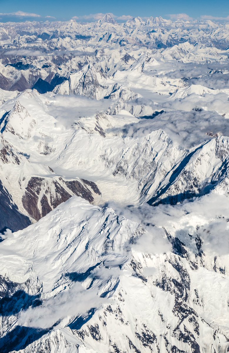 Some more pictures showing (a) the view towards the distant Nanga Parbat massif, (b) the 7821m high Masherbrum, (c) the wider context of the Karakoram, & (d) the view along the Hispar valley in Gilgt-Baltistan, Pakistan, towards the Karakoram.4/