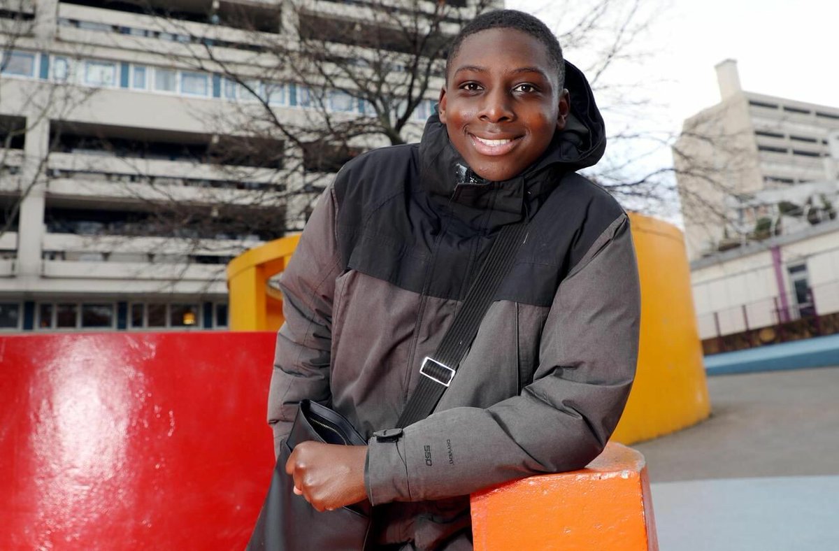 le_Parisien's tweet image. A la rencontre de Mamadou, qui incarne Omar Sy enfant dans «Lupin» sur Netflix l.leparisien.fr/VtZg