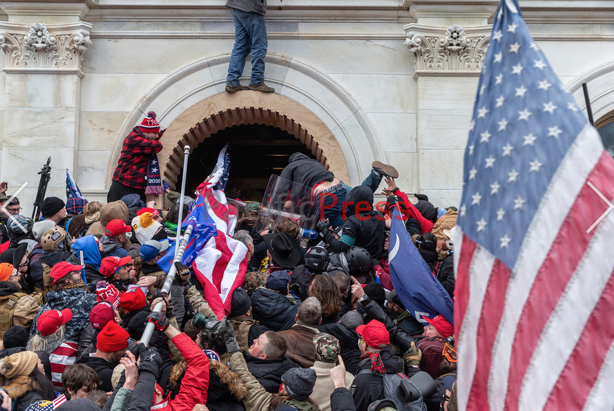  #PinkHatLady  #Bullhornlady