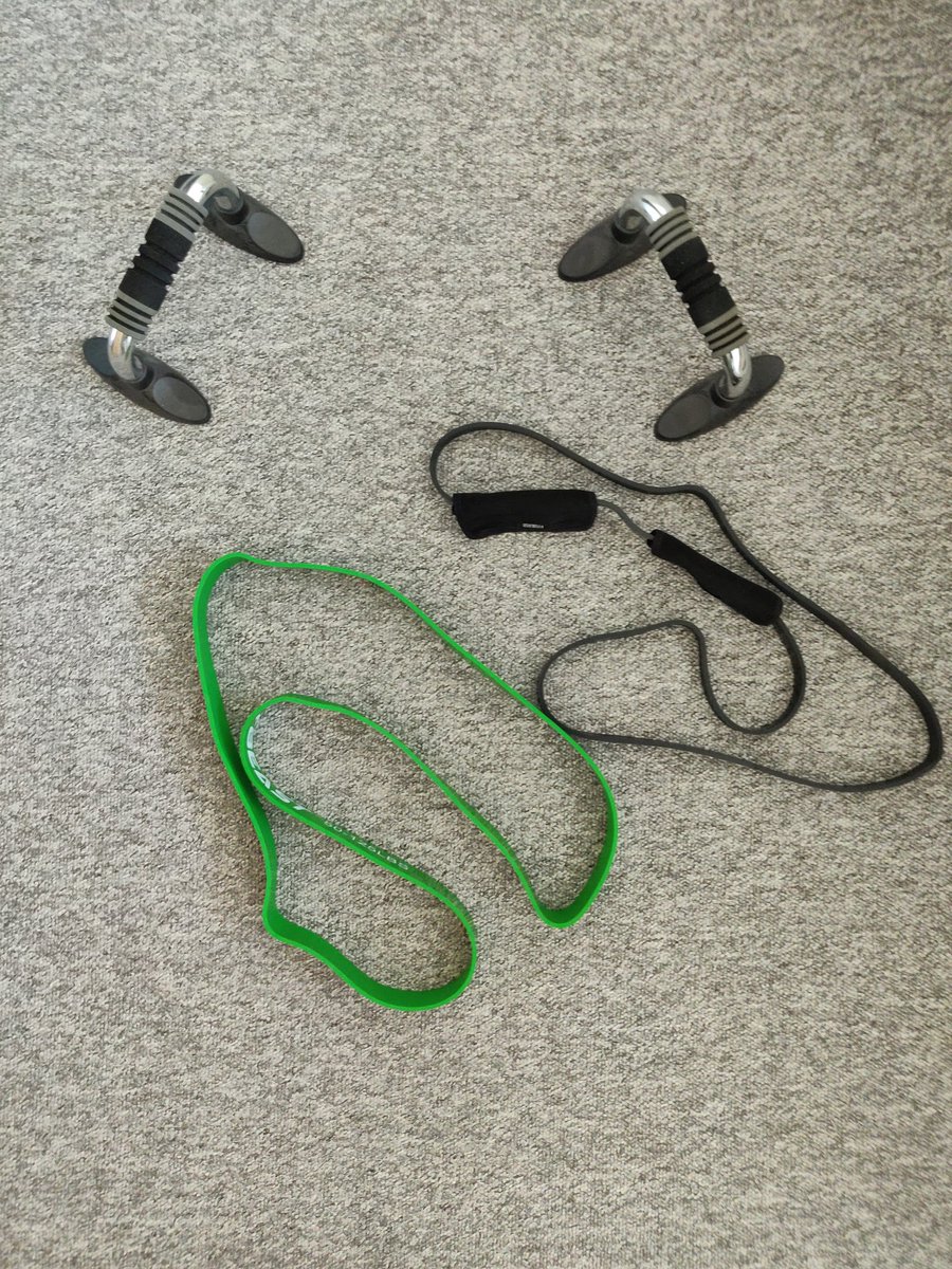 sportinherts's tweet photo. It's day 17 of @REDJanuaryUK 🎉

Sunday is time for a workout, resistance bands ready 💪🏻🏋️🏻 

@sportinmind
#mindactivenetwork
#REDJanuary2021 https://t.co/QMdtrU0p6U