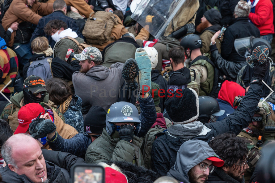  #PinkHatLady  #Bullhornlady