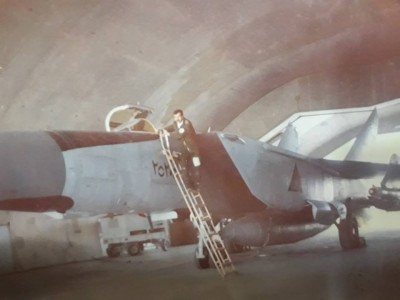 StefanKnippsch3's tweet photo. The biggest threat for Coalition Aircraft during Operation Desert Storm 1991 of the Iraqi Air Force were huge numbers of Mirage F1EQ, the MiG-23ML Flogger-G, MiG-29 Fulcrum (izdeliye 9.12B) and the most dangerous Iraqi aircraft was the MiG-25PDS Foxbat of No.96 Squadron. https://t.co/nRW3f2tgHT