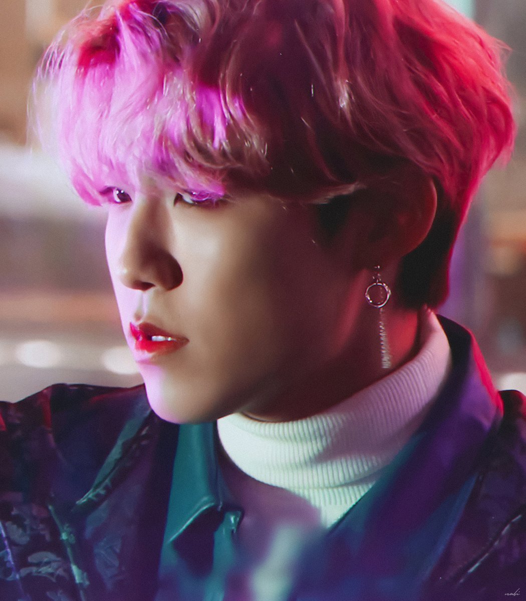 나비 tweet media