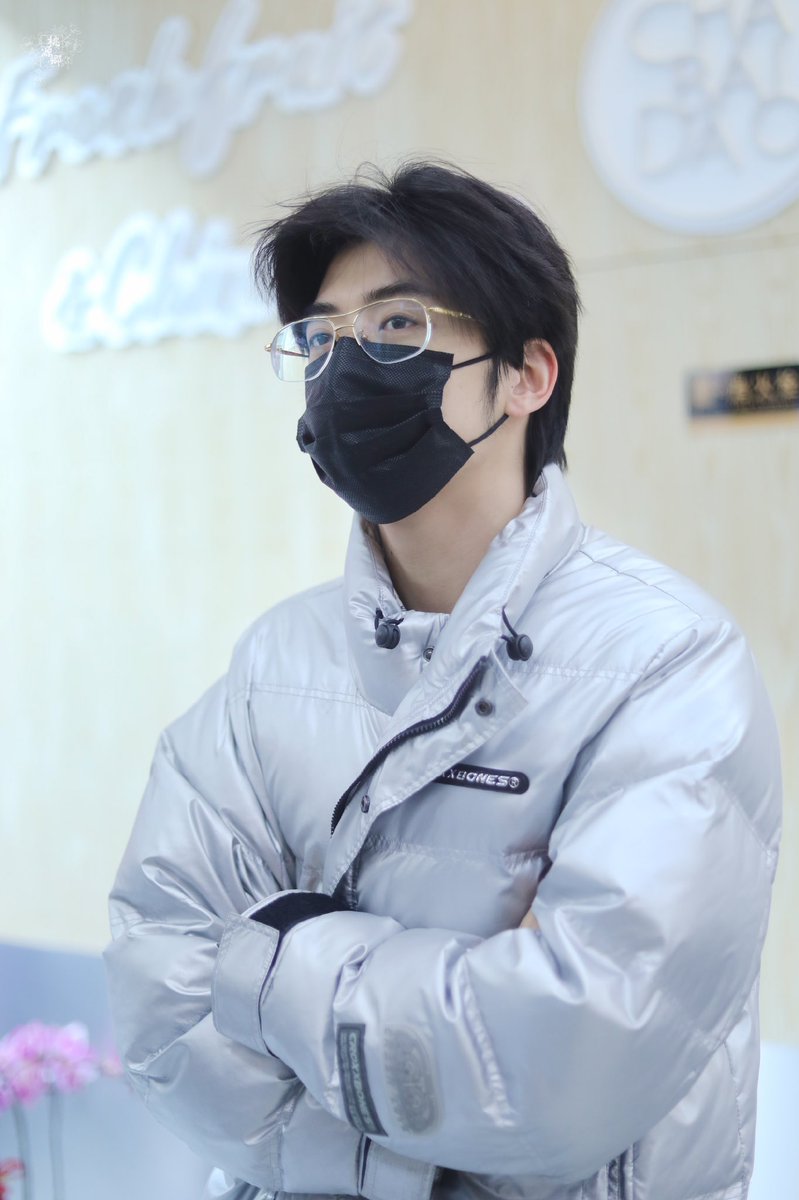 CallMeBowwwww's tweet photo. 210117 work
📸 https://t.co/On39frwbS4
#秦子墨 #QunZimo #ฉินจื่อม่อ #AwakenF
#亚洲超星团 #AsiaSuperYoung https://t.co/fWRi1kdnV4