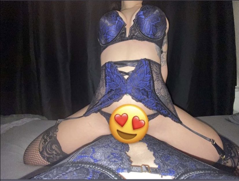 lezbosrus's tweet photo. wanna cum have some fun? 👅💦
💋 two girls for the price of one
💋 fetish and kink friendly
💋custom videos 
💋 partial and fully nude photos
💋dirty talk and cam sex
#sex #fetishworld #SellingContent #buyingcontent #onlyfans #lesbian #kink #kinkytwitter #kinkyrp #kinkystuff https://t.co/ADZbxRV8fc