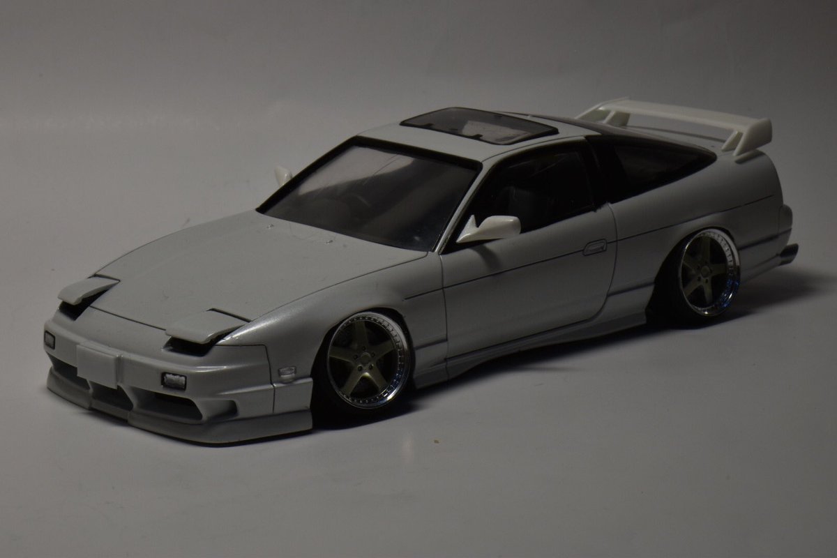 AI_Rikxx__'s tweet photo. フジミ 180sx 後期
完成しました✨
今回企画という事で製作しました
開催がいきなりの1ヶ月期間延長だったのにも関わらず2日遅れ😅
個人的に今回の180は理想に近い形に仕上げました！
修正点が色々ありますがそれはそのうち直していこうと思います、笑
 #Buildof180sx https://t.co/6sUJk9MFRv