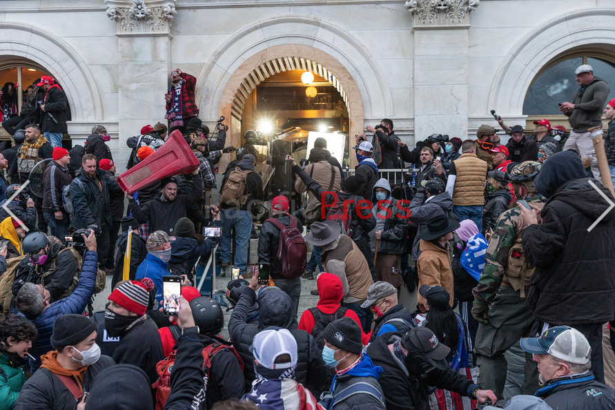 Weapon Trash Can  @DCPoliceDept