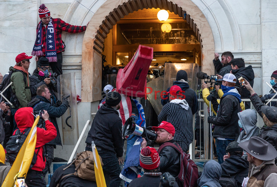 Weapon Trash Can  @DCPoliceDept