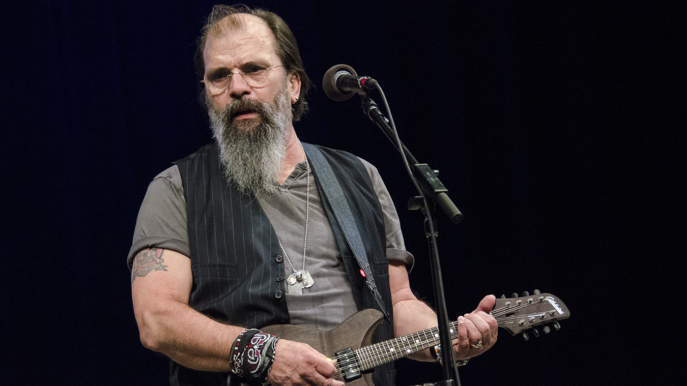 Happy Birthday to Steve Earle, 66 today 