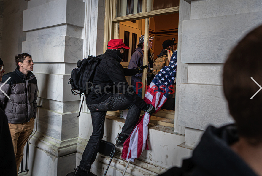 Weapon Trash Can  @DCPoliceDept