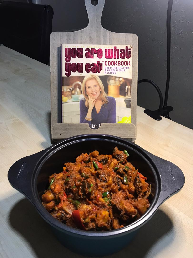 realarike_ok's tweet photo. Exquisitely modest with unrivalled great flavour🌻
#gizdodo
#Happysunday 
#Foodies
#wedodelivery
#weareinibadan
#indulgeinhealthyliving
#arikeolowosibikitchen 🍽️ https://t.co/fn1pUvaRfa