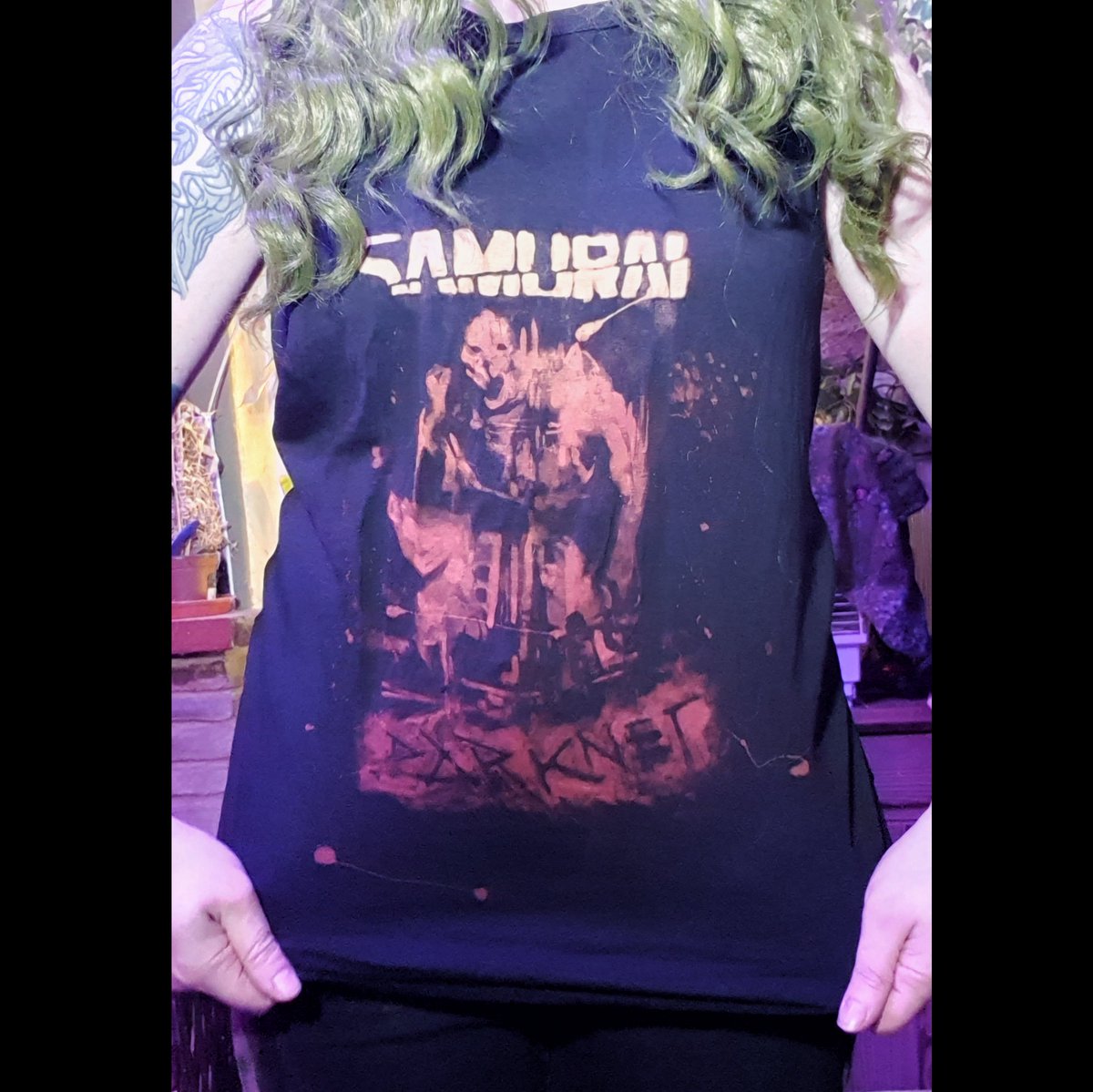 DarklyNewt's tweet photo. more pictures of the #samuraiband #reuniontour2020 shirt I made. @CyberpunkGame @CDPROJEKTRED
For more pictures and how I made it scroll through my feed to the 16th and the 4th of January 2021. It's not perfect but it was fun. https://t.co/lFyey68xL8