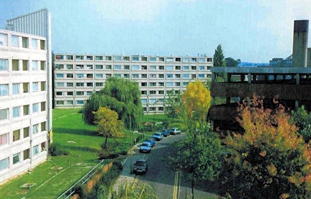Moving away from the former exhibition site, we pass the remains of the Chalkhill Estate, built 1966-7 by Brent Arch Dept, using the BISON system building method. The estate fell into disrepair in the 80s and was largely demolished in 2002