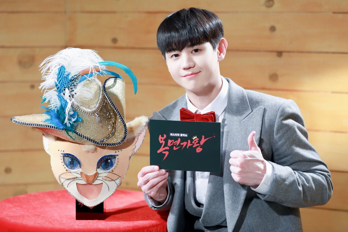 💛 하이라이트 양요섭의 팬이라 너무 행복해 열어보는 소소한 #RT 이벤트 💛

8연승 가왕 부뚜막 고양이의 정체는 바로 양요섭이었습니다 😊 자랑스러운 가수왕을 응원해주신 모든 분들께 감사드리며, 알티 추첨 베스킨라빈스 만원권 보내드릴게요! 앞으로의 행보도 응원합니다 💛 2월에 당발할게용