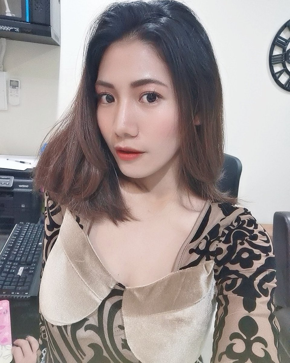 Jesse_PT88's tweet photo. ก็เค้าอยู่ได้แค่ในสตอรี่ แต่หนูอยู่ในใจพี่ ยังไม่พออีกหรอคับ 😁🙃

#แคปชั่นอ่อย #แคปชั่นเด็ด #แคปชั่นเสี่ยว #แคปชั่นโสด #แคปชั่นกวนตีน #แคปชั่น #แคปชั่นเด็ดๆ #แคปชั่นกวนๆ https://t.co/wgzwrw0Zd7