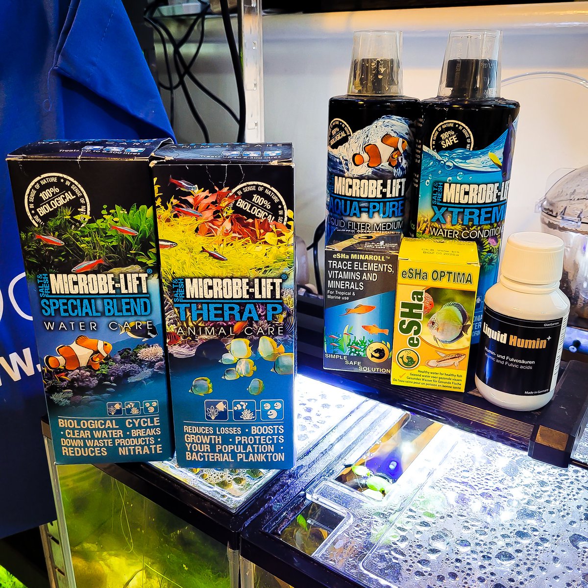brightfryed's tweet photo. Just some of the items I use to maintain healthy aquariums 💦
.
Enjoying my content? Don't forget to head over to my YouTube channel and subscribe!
.
#arkaaquatics #arkapower #arka #esha #eshaoptima #optima #humin #water #waterchangeday #maintenance #aquariums https://t.co/0EbG1YEOHi