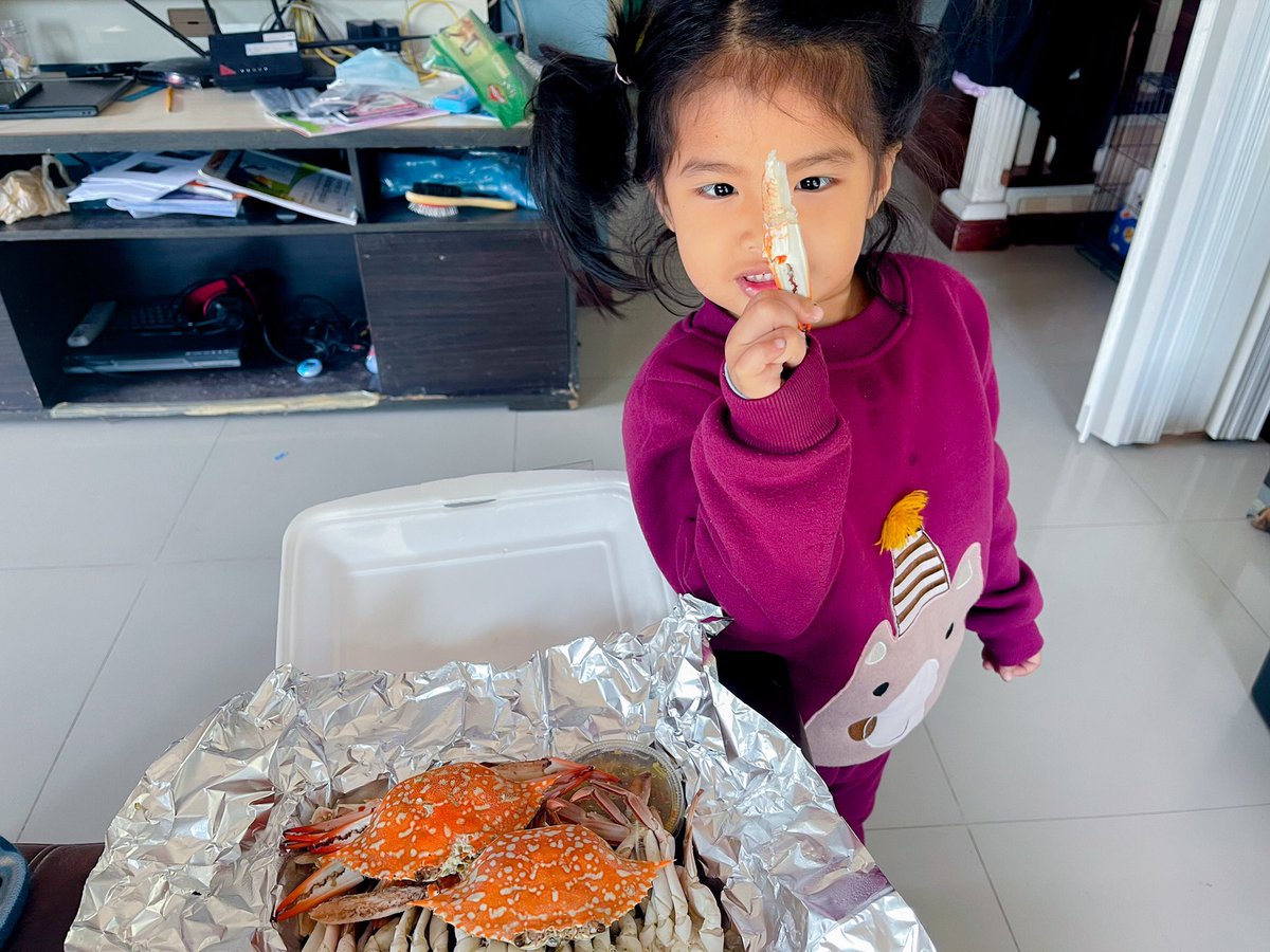Jimpuuseafood's tweet photo. 🙏🏻ขอบพระคุณลูกค้าทุกๆท่านครับ🙏🏻
🦀เห็นทานอร่อยเราก็มีความสุขล้าววว
#จิ้มปู ซีฟู้ดนึ่ง Delivery https://t.co/7bvYajI4Te
