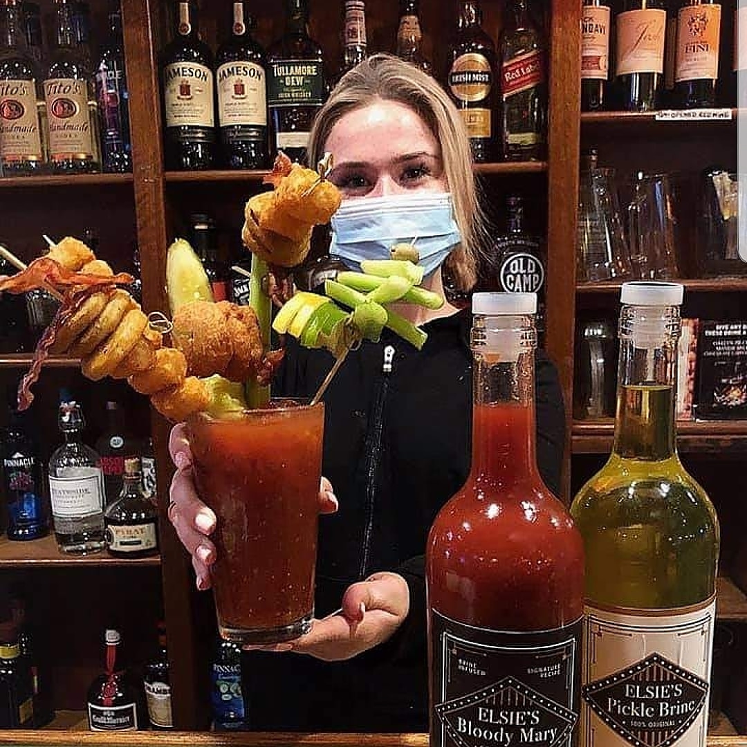 oaklynmanorbar's tweet photo. Sunday at The Manor Bloody Marys made with Elsie's Spicy Bloody Mary mix. Breakfast Burger or Egg and Cheese Sandwich specials $2.75 domestic bottles and drafts all day. Catch your favorite games on Patio and dining room TVs @GoodFoodNewJers @njbloodymary @PhillyGrub @NJEatsMag https://t.co/tEYCJmiqyp