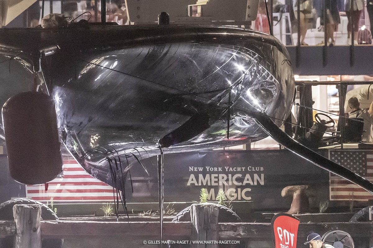 GilMartinRaget's tweet photo. Big damage to the hull of #NYYCAmerican Magic, more pics at https://t.co/m4g98eyuy6 #sailing #americascup #voile https://t.co/VXPKJpaCpJ
