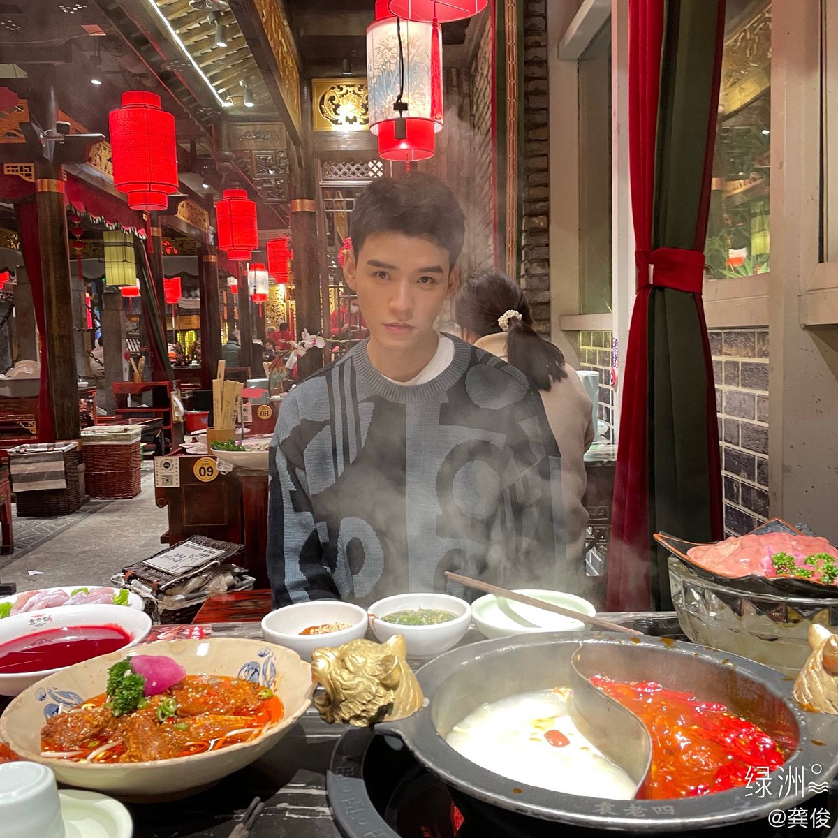 GongJun_IntlFan's tweet photo. 1.17  New posts on weibo.
#gongjun
#advancebravely
#uniquelady
#flavouritsyours
#theLoveEquations
#beginagain
#ataleofthewanderers 
#TheFlamingHeart

#龚俊 #龔俊 
#龚俊simon #龔俊Simon
#盛势 #盛勢 
#绝世千金
#看见味道的你
#致我们甜甜的小美满
#从结婚开始恋爱
#天涯客
#你好火焰蓝 https://t.co/4JBjxBb82N
