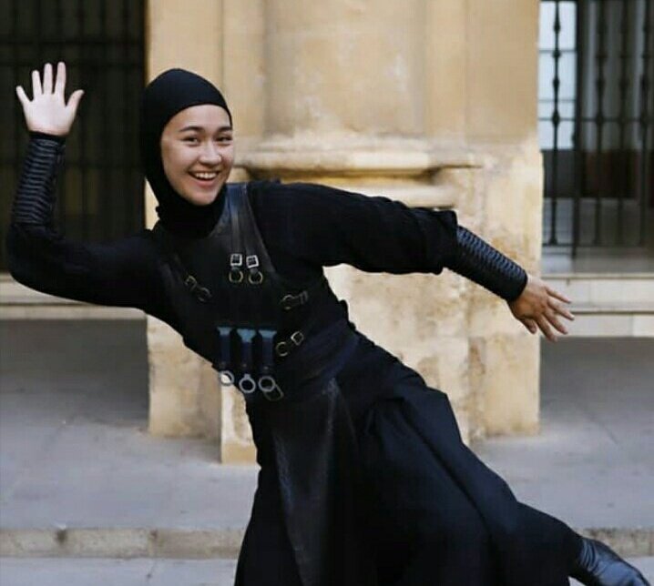 kristina tonteri-young as frogs a thread;