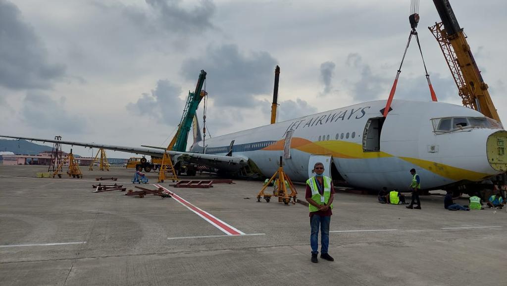 [THREAD]:A little-known Chennai-based MRO, Nano Aviation has completed a herculean feat for Indian  #aviation A team of 30 scrapped a Jet Airways Boeing-777 at Chennai Airport. They salvaged 4,500 parts This was the 1st case of a leased aircraft being scrapped in India.