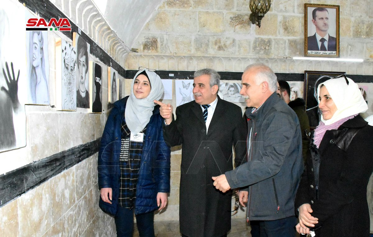 صور سانا ...معرض فني في خان رستم باشا الأثري بـ حماة . تصوير ابراهيم عجاج