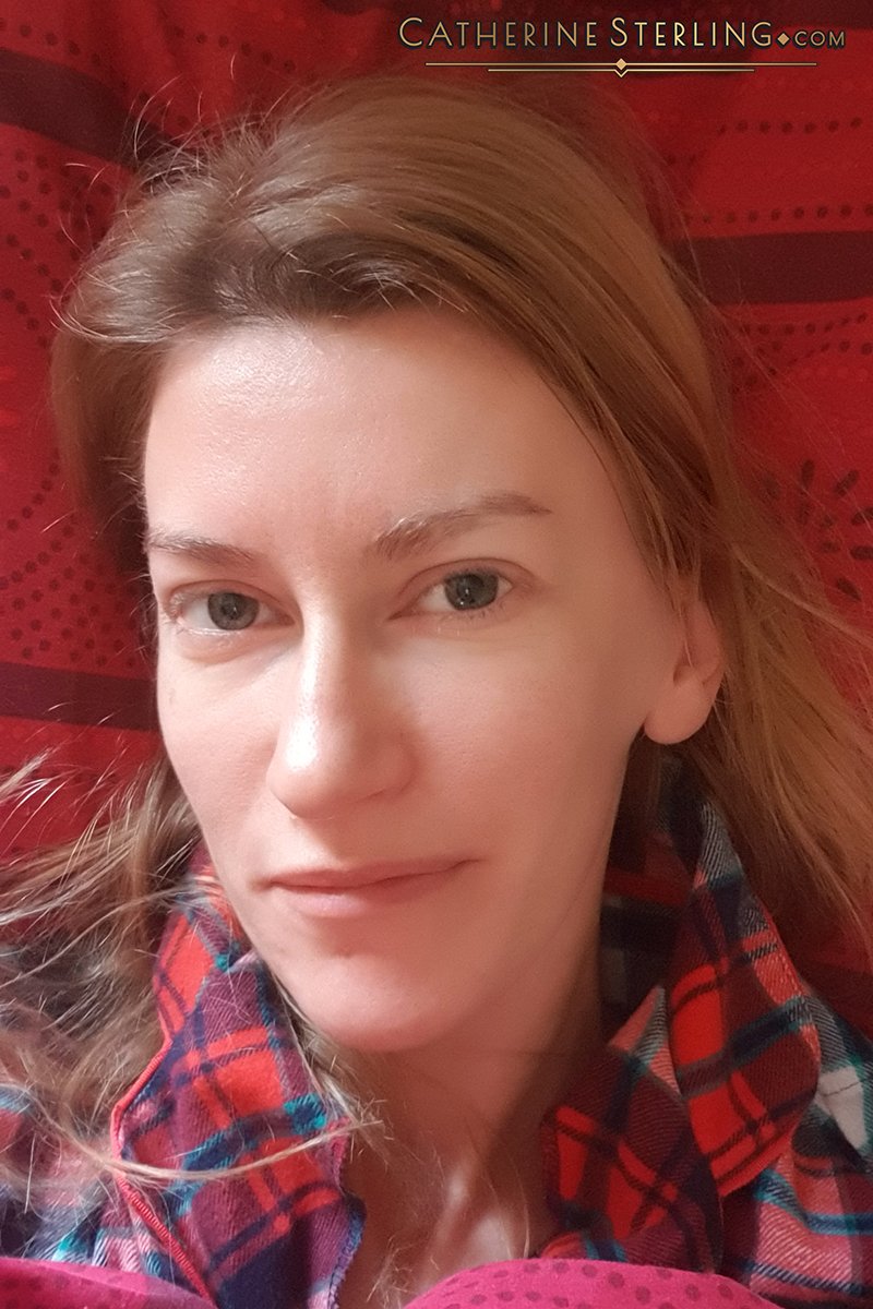 TheCatSterling's tweet photo. Snuggling in bed ... it's getting hot in here, under the covers -_^
#pleasebringcoffee☕
#goodmorning #girlnextdoor #naughtygirl #pyjamaparty #liein #freshfacedbeauty #naturalgirl #sundayselfie #sundayvibes #SundayMorning #layin #blondebrit https://t.co/92LKM6BZlA