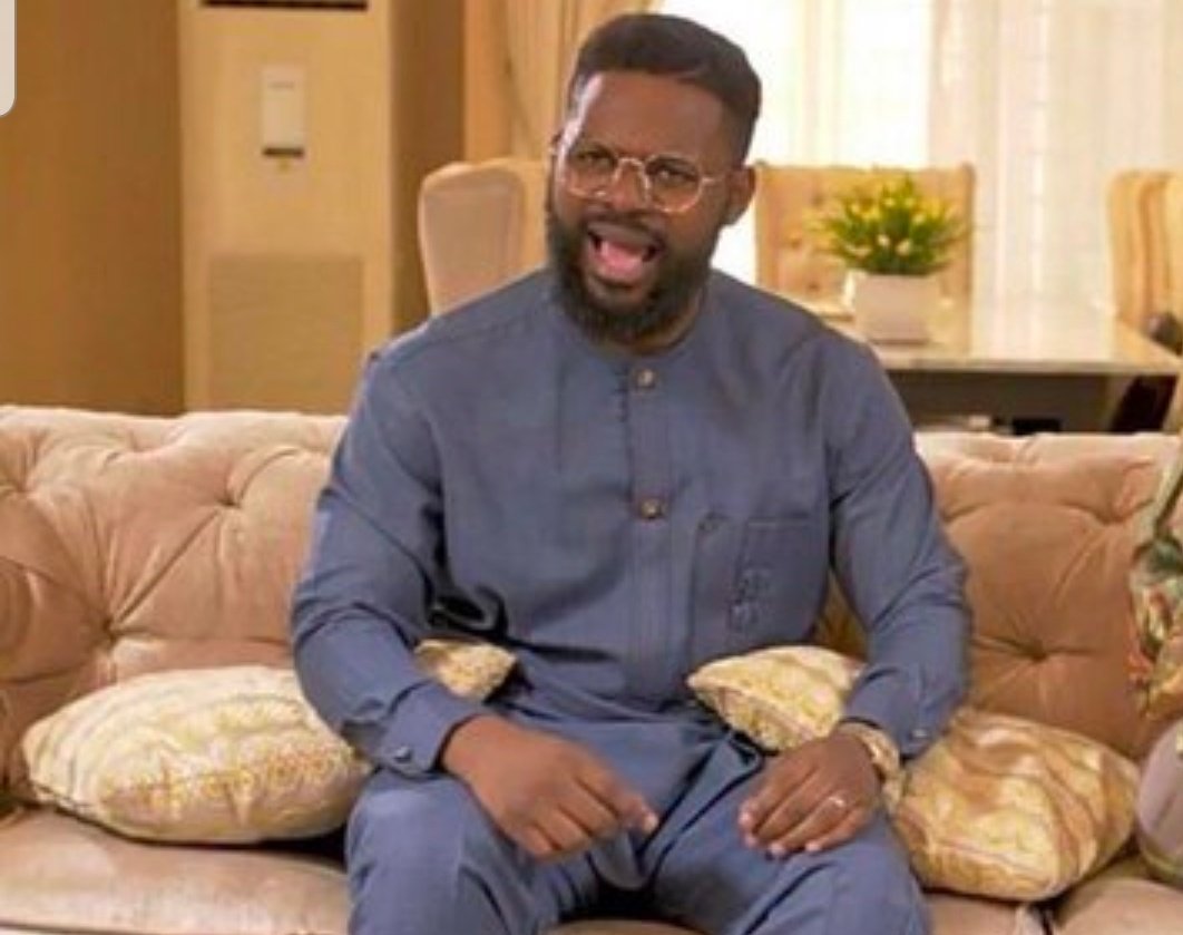 Grandpa: (Holds his loins) I really regret the day I toasted her Grandma. And she told me they have madness in their family but I didn't answer because of her bumbum.Me: (From outside) Evil Spirit has killed Big Daddy o!BD: