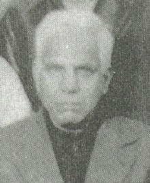 (7)1989, 4 Nov: Nilkanth Ganjoo (), a  #Srinagar HC judge, who had sentenced JKLF terr0rist Maqbul Bhat to death, was shot dead by a 3 people on Hari Singh High Street in Srinagar, with a note on his body warning anyone against picking up the dead body.